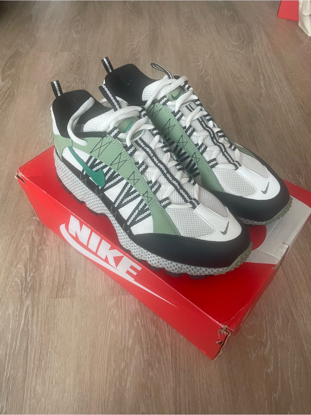 Nike air Humara QS oil green
